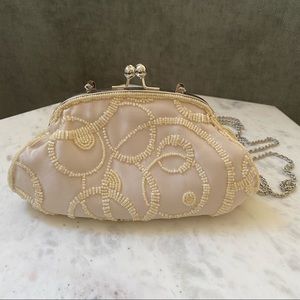 La Regale Beaded Clutch with Chain